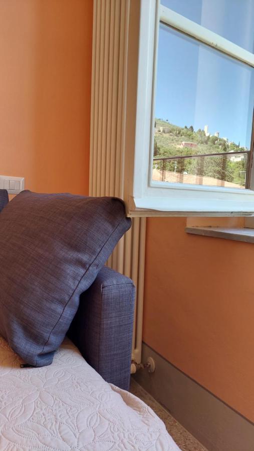 La Casa Del Mago Camere E Appartamenti Pissignano Eksteriør billede